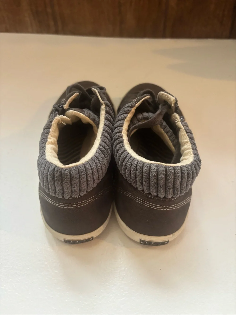 Taos Footwear taos startup
